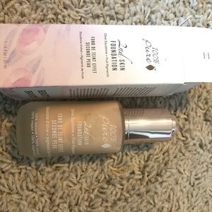 100% pure second skin foundation in creme